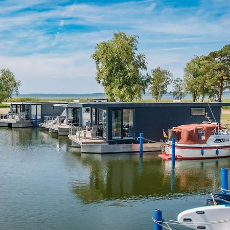 Marina Martinshafen Hotel Sassnitz Buitenkant foto