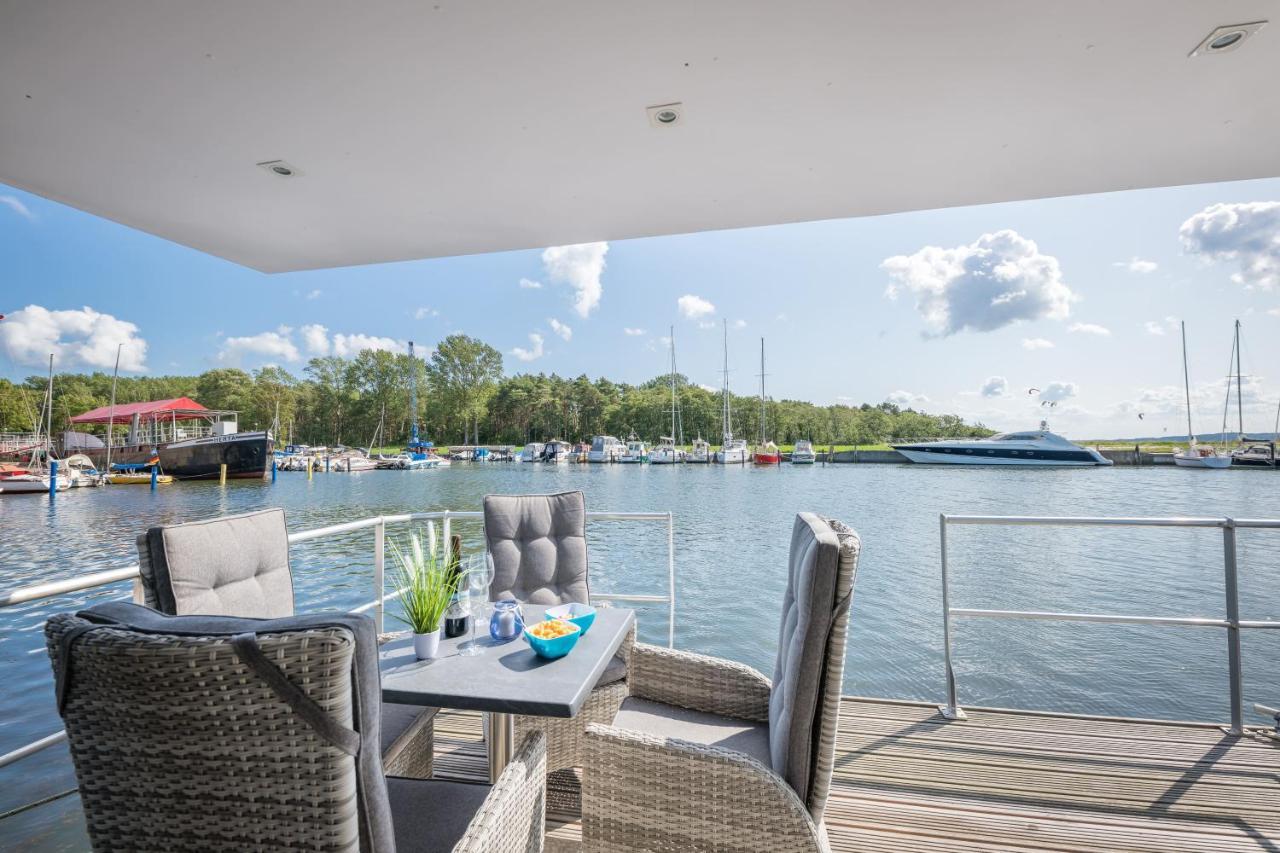 Marina Martinshafen Hotel Sassnitz Buitenkant foto