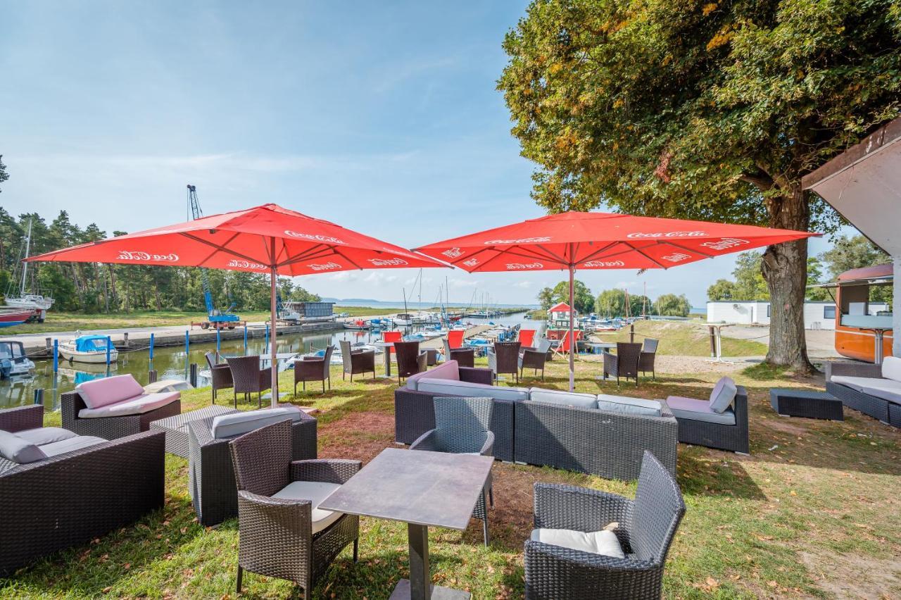 Marina Martinshafen Hotel Sassnitz Buitenkant foto