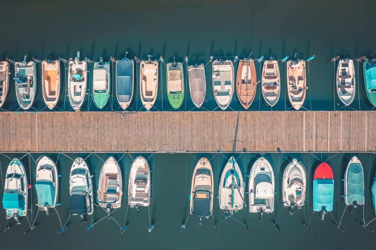 Marina Martinshafen Hotel Sassnitz Buitenkant foto